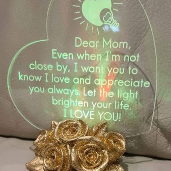 Sweet Gifts for Mom, Multi Color Change LED Cake Topper Heart Shaped LED Stuff - Picture 2 of 6